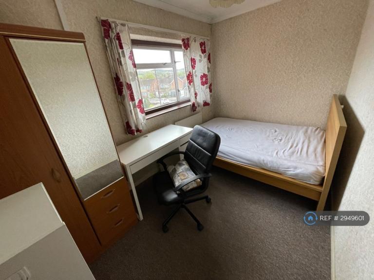 Room Rydal Avenue in Charnwood