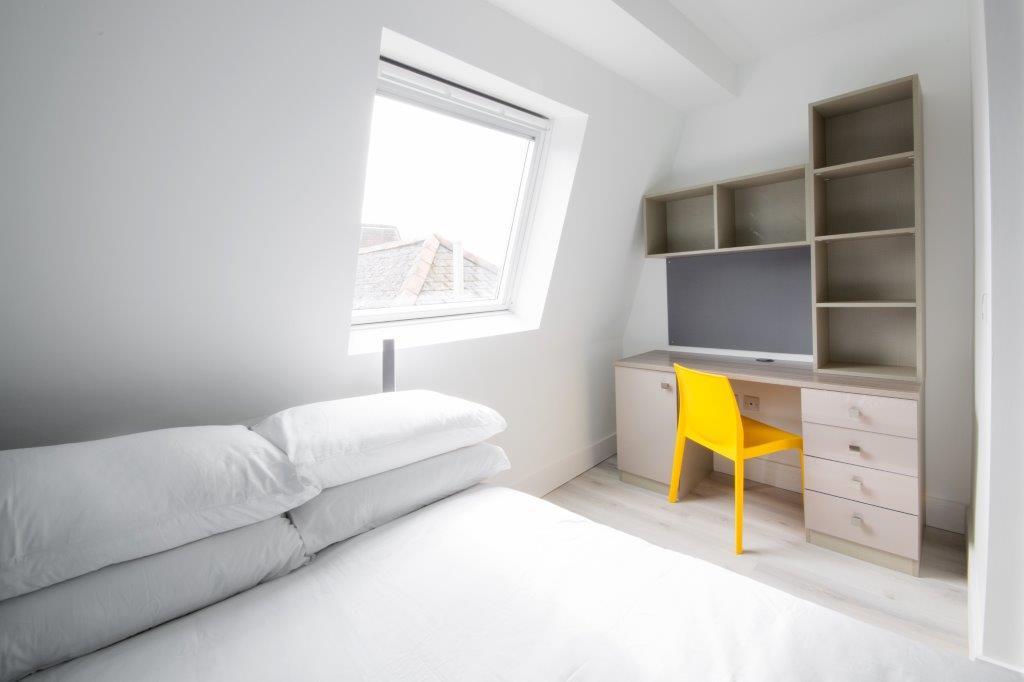 Flat Crasswell Street in Portsmouth