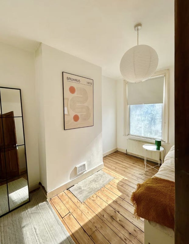 Room Lakedale Road in Greater London