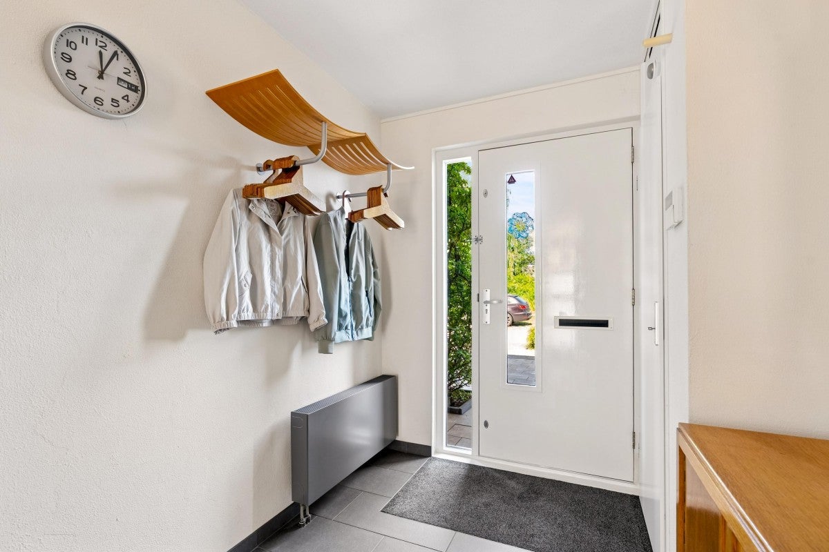 Tussenwoning te koop: Herfststraat 28, Almere