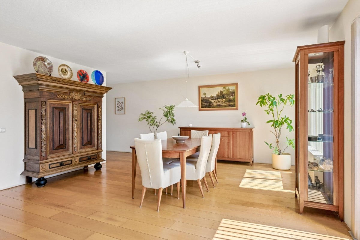 Tussenwoning te koop: Herfststraat 28, Almere