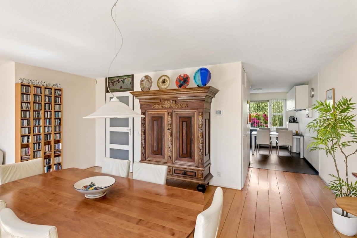 Tussenwoning te koop: Herfststraat 28, Almere