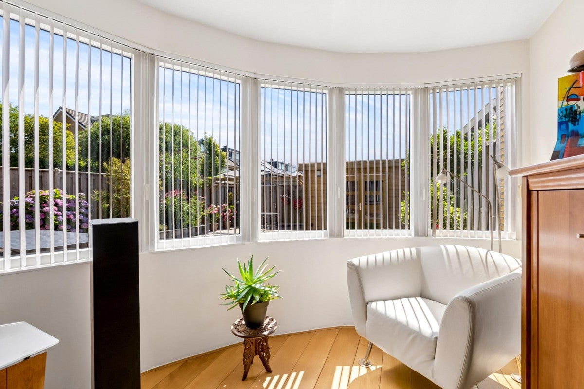 Tussenwoning te koop: Herfststraat 28, Almere