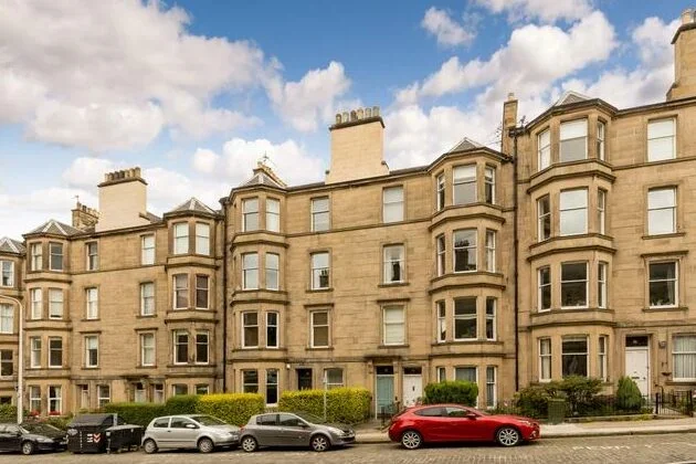 Flat Comely Bank Avenue in City of Edinburgh