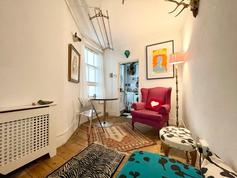 Room Ebury Bridge Road in City of Westminster