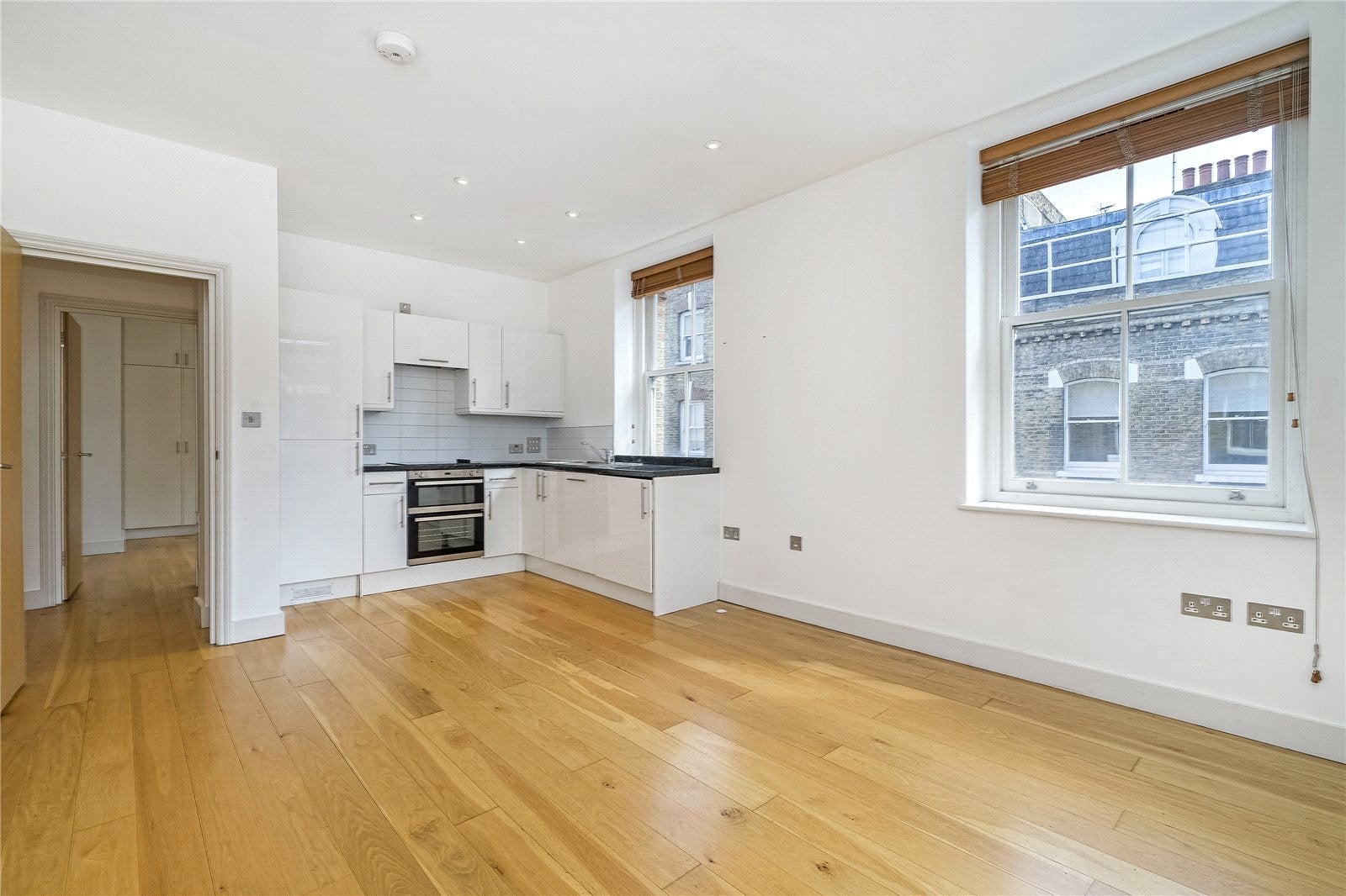 Flat Berwick Street in City of Westminster
