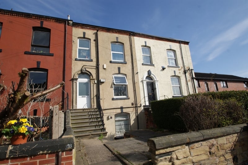 House Providence Avenue in Leeds