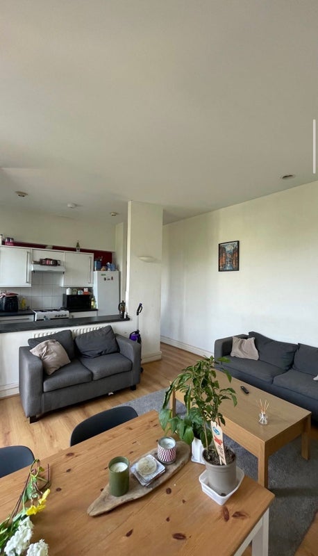 Room Farthing Fields in Greater London