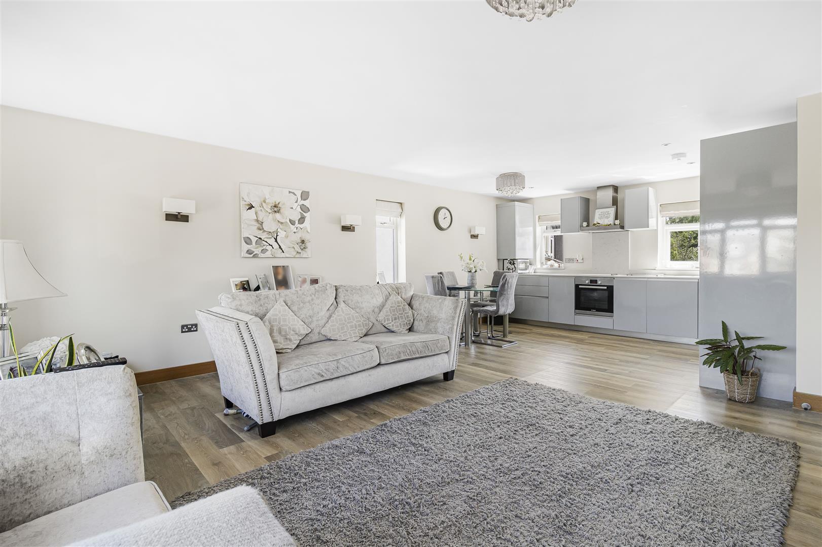 Flat Boytons Acre in Uttlesford