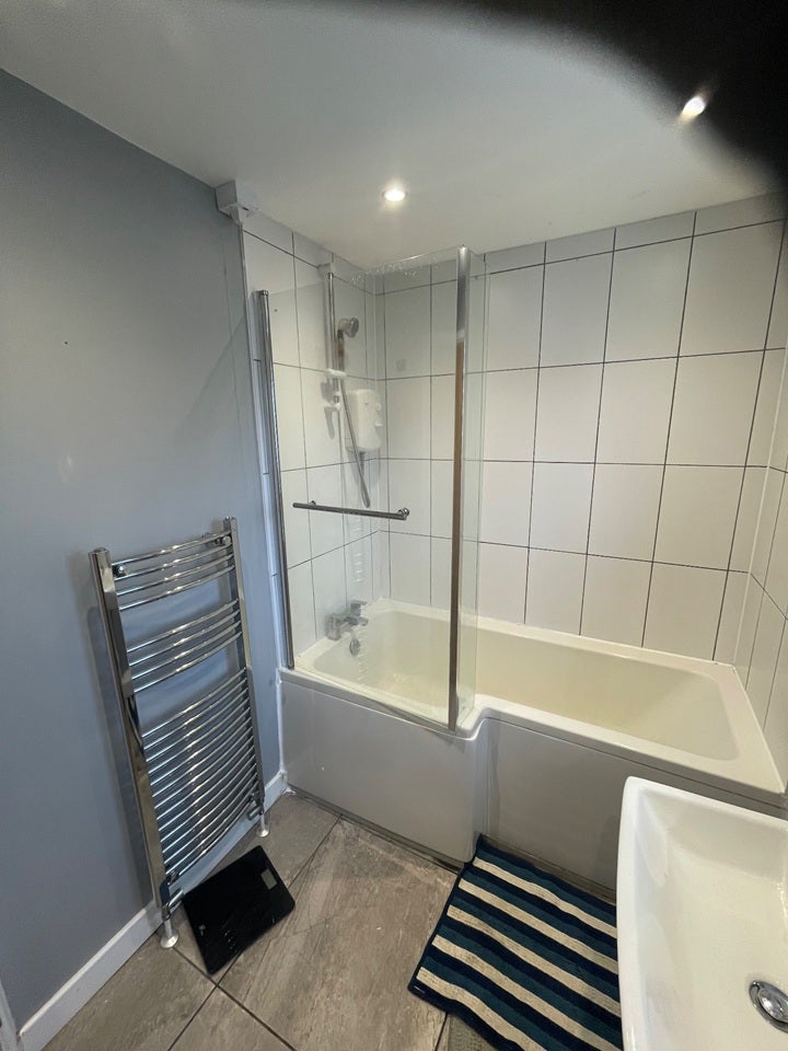 Room Exmoor Close in Chelmsford