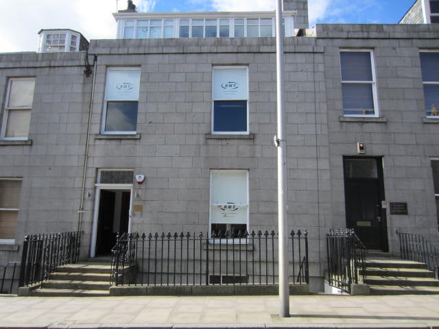 Flat Crown Street in Aberdeen City