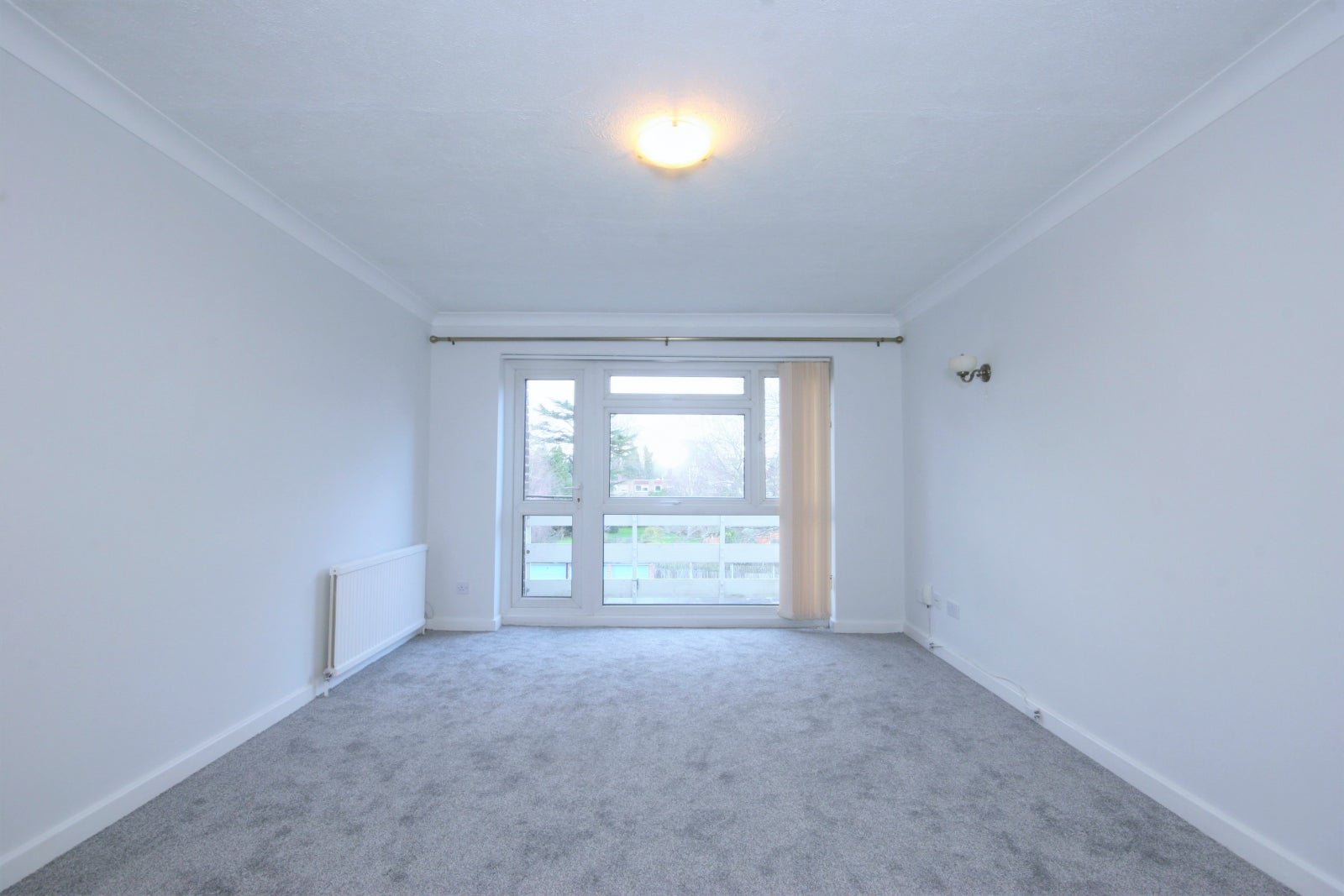 Flat Lakeside in Greater London
