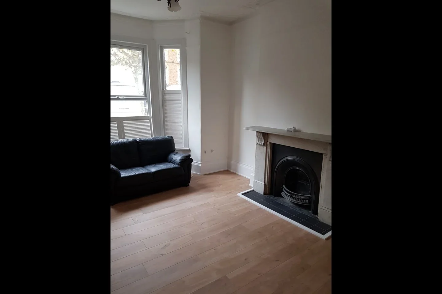Flat Loftus Road in Greater London