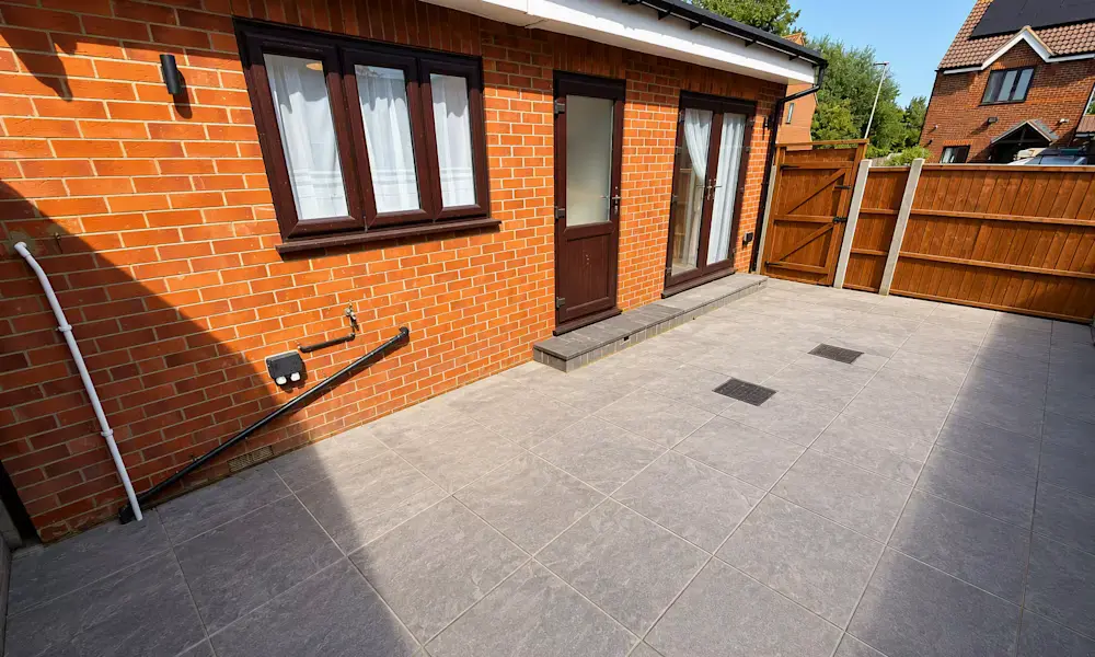 Flat Yew Close in Buckhurst Hill