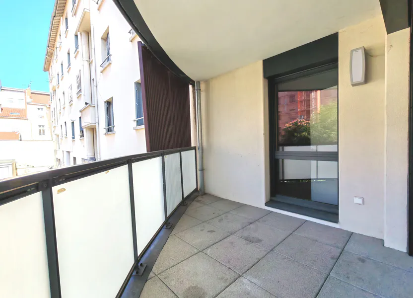 Flat Rue de la Métallurgie in Lyon