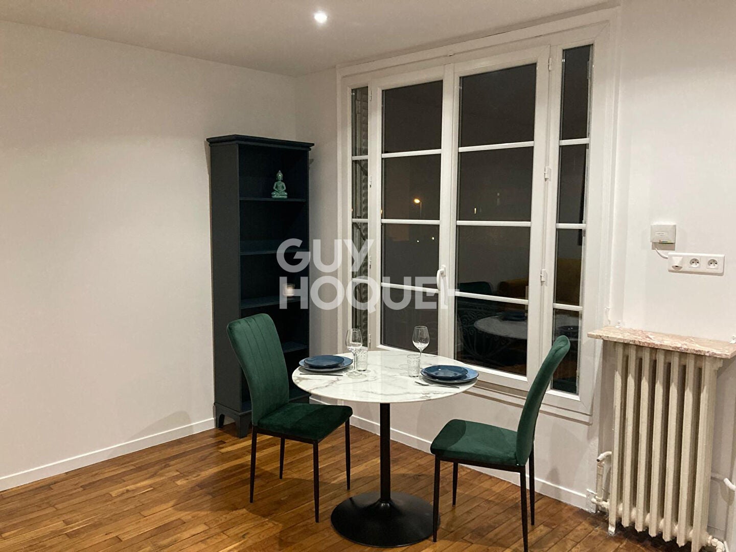 Flat Boulevard Saint-Denis in Courbevoie