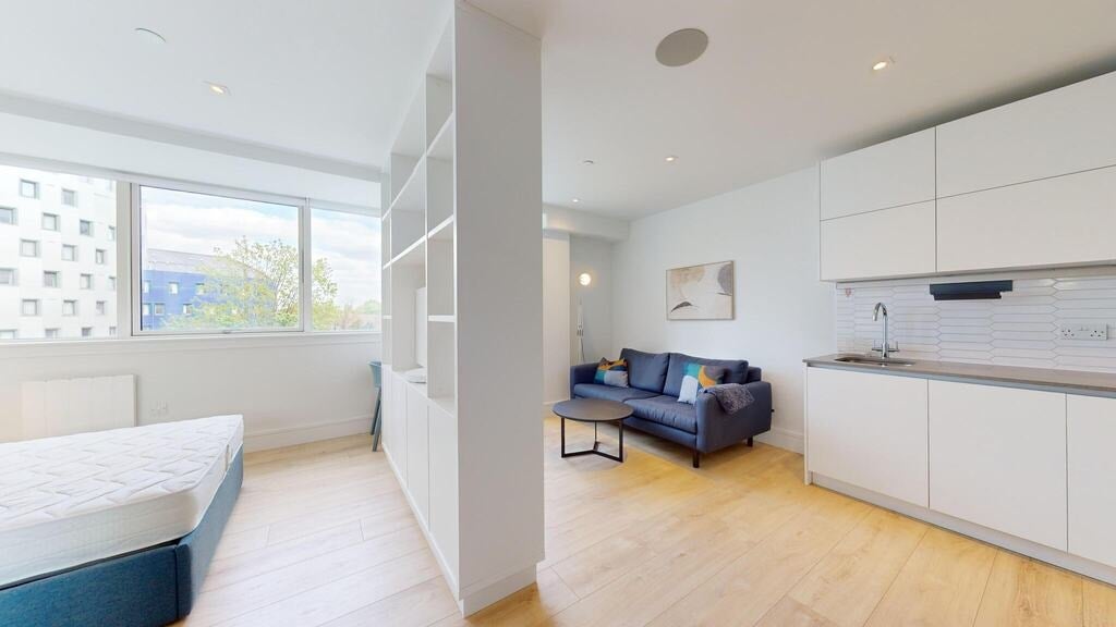 Flat Humphry Repton Lane in Greater London