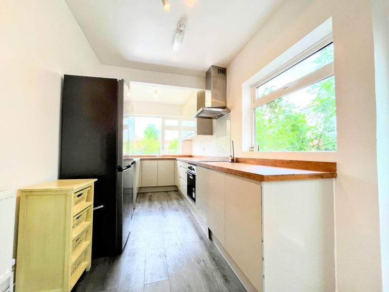 House Manor Drive North in Greater London
