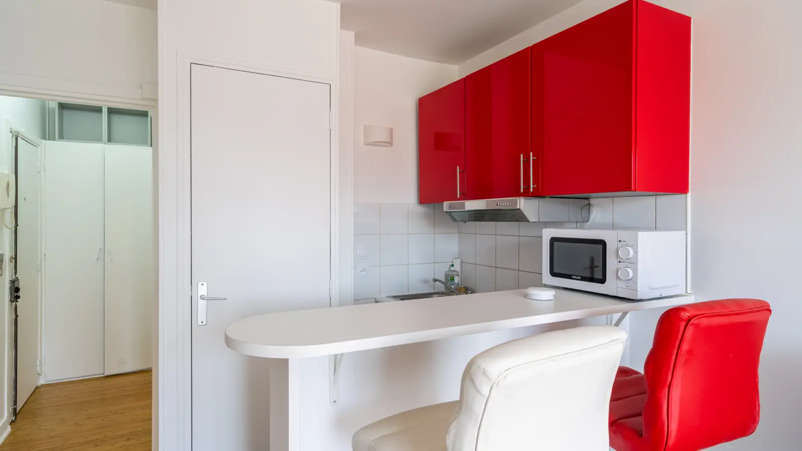 Flat Rue Guillaume Tell in Paris