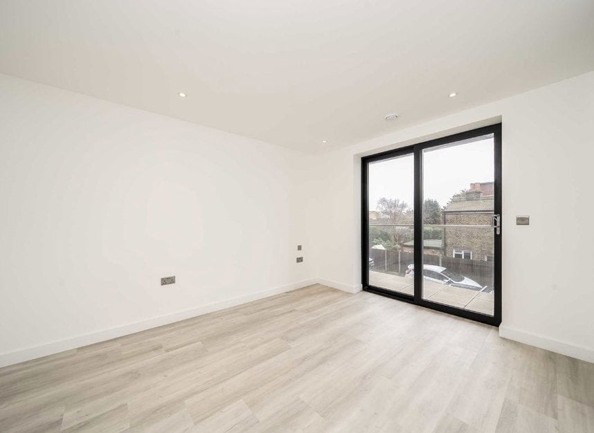 Flat East Road in Greater London