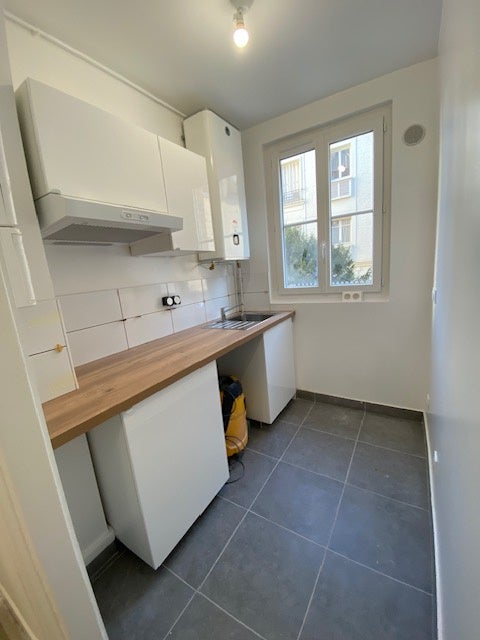 Flat Rue Marius Aufan in Levallois-Perret