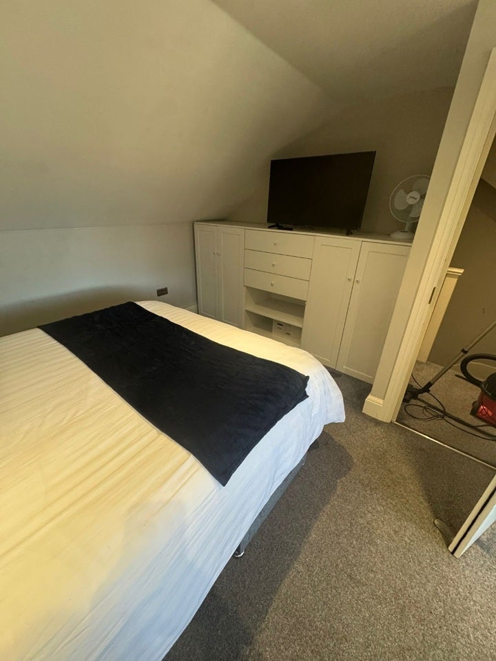 Room Westland Road in Watford