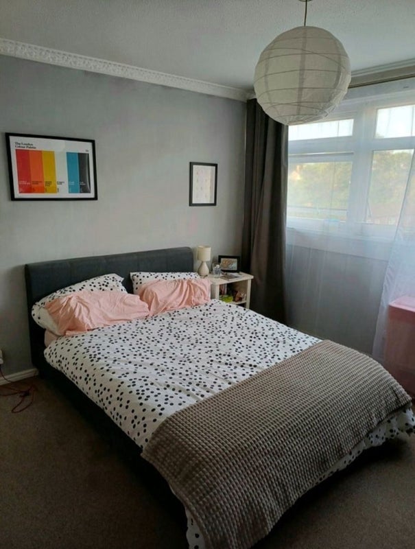 Room Upper Tulse Hill in Greater London