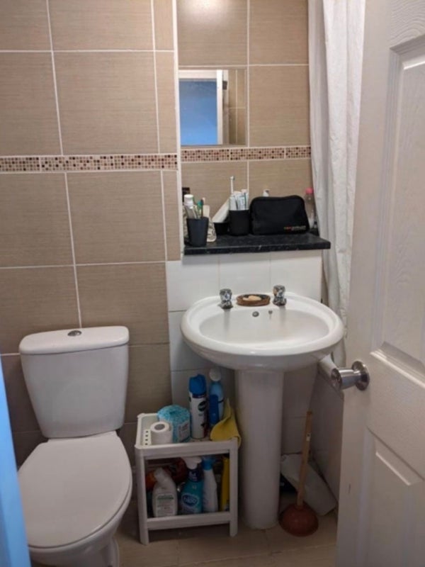 Room Upper Tulse Hill in Greater London