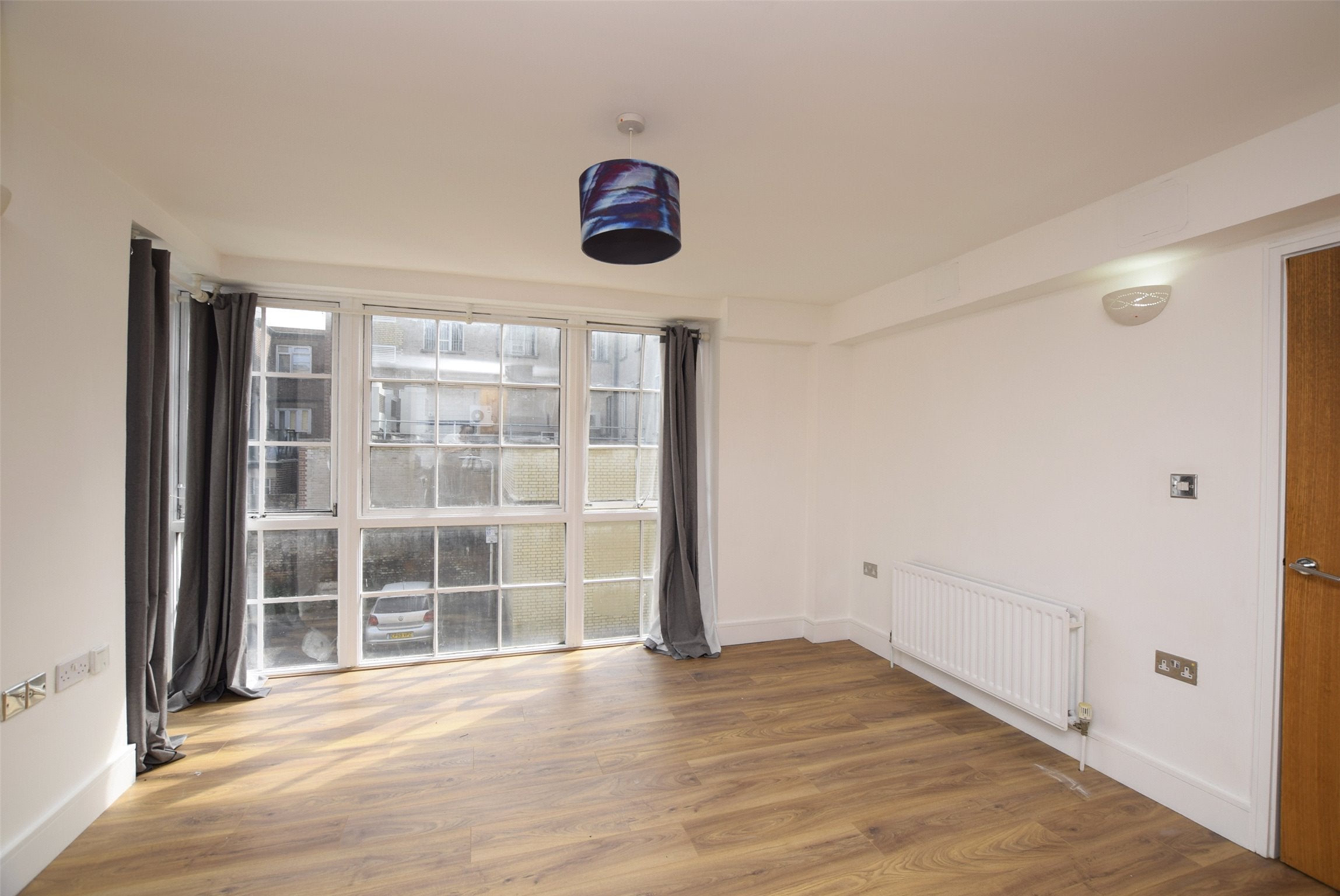 Flat Malt House Place in Greater London