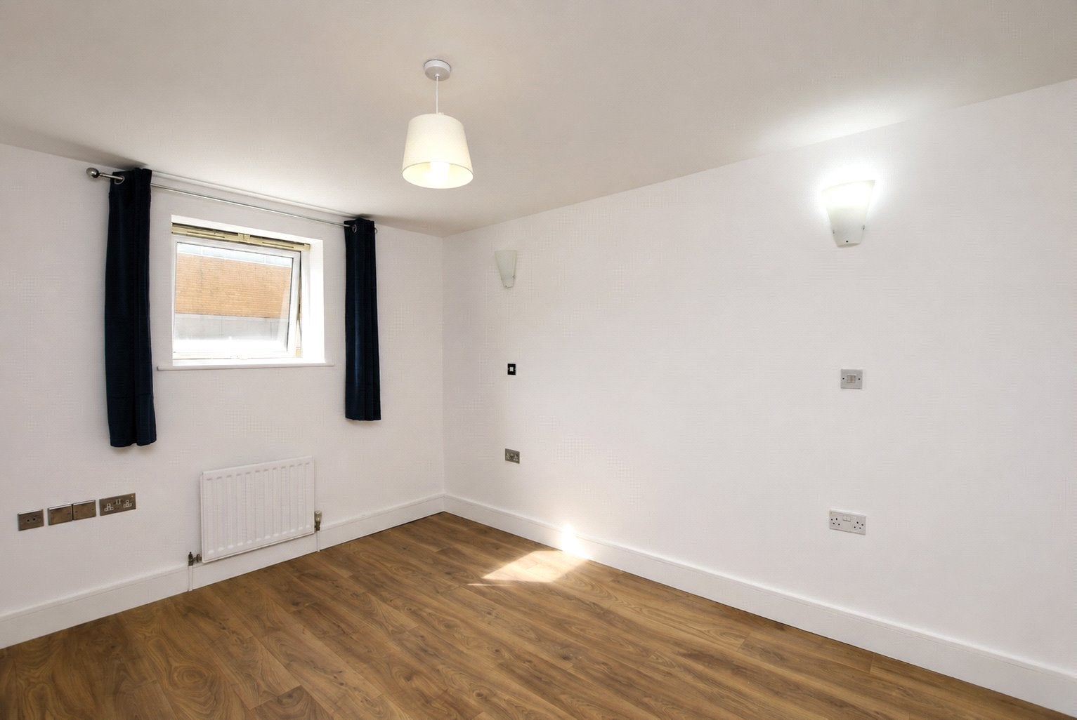 Flat Malt House Place in Greater London