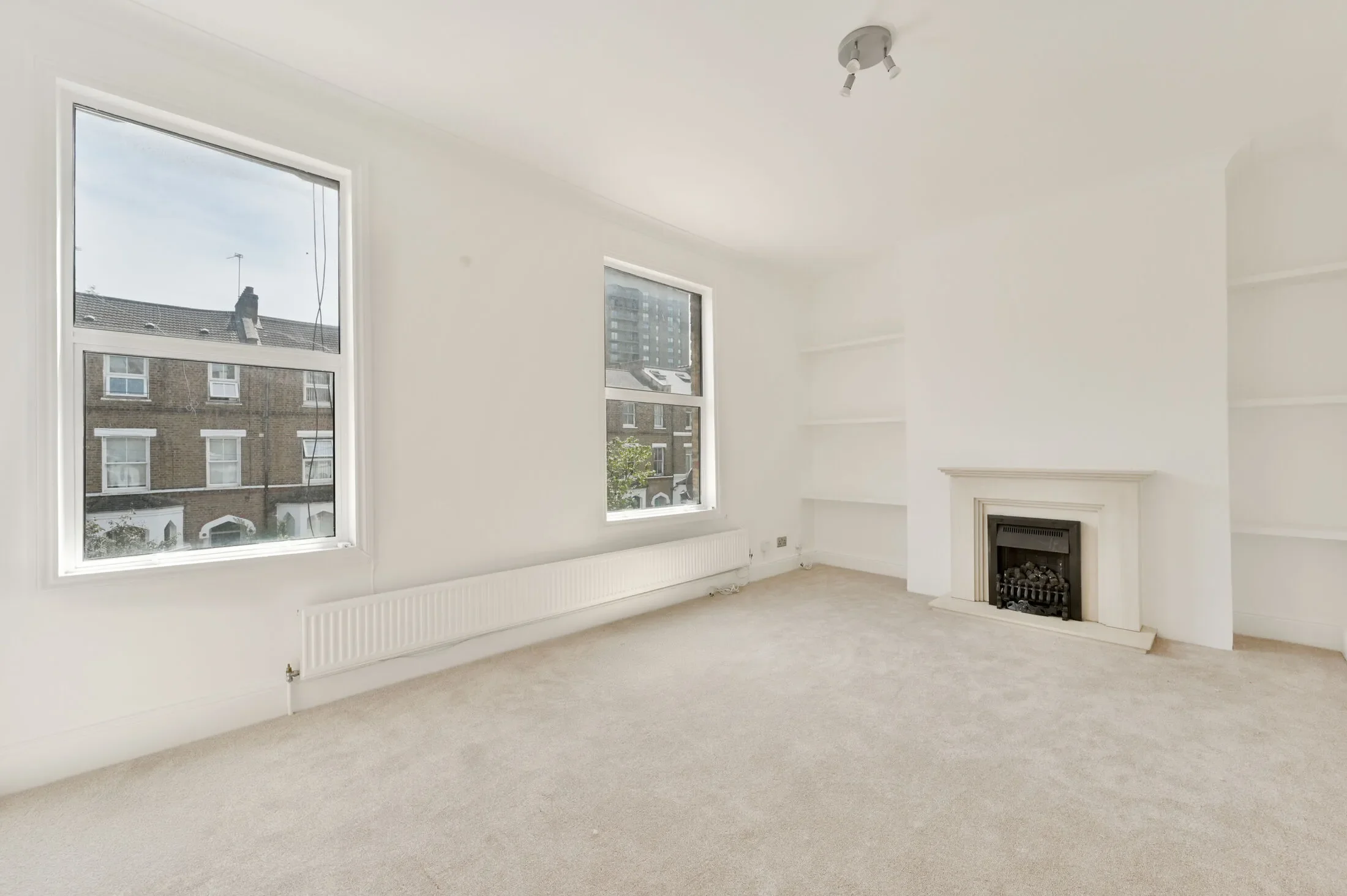 Flat York Road in Greater London