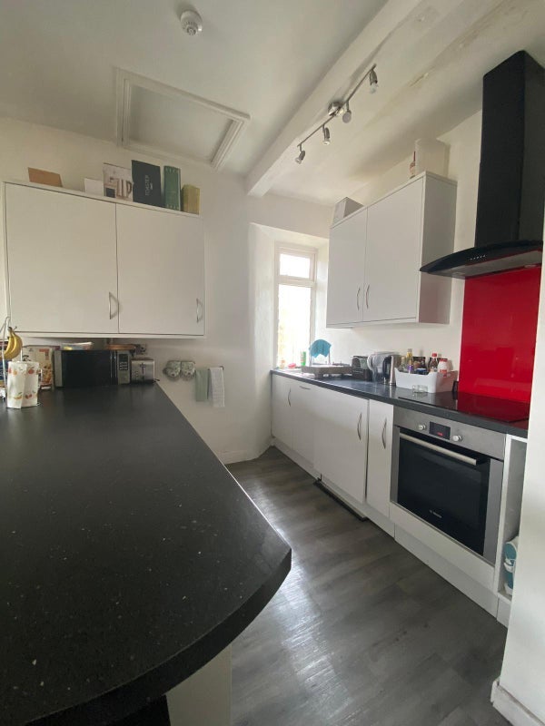 Room Belgrave Road in Bristol