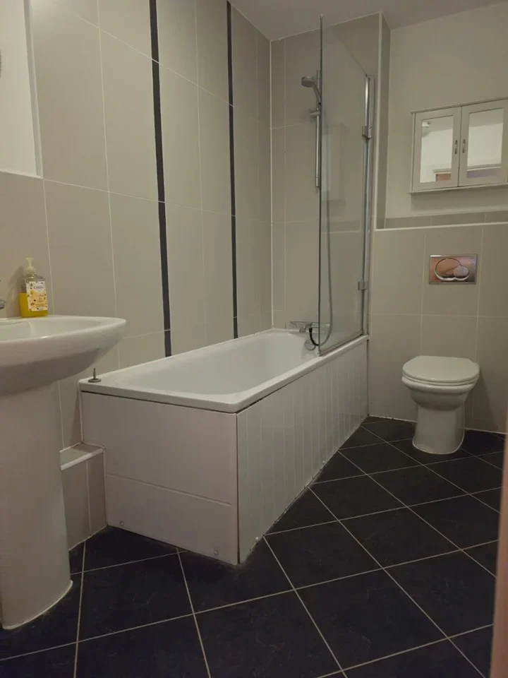 Flat St Albans Road in Watford