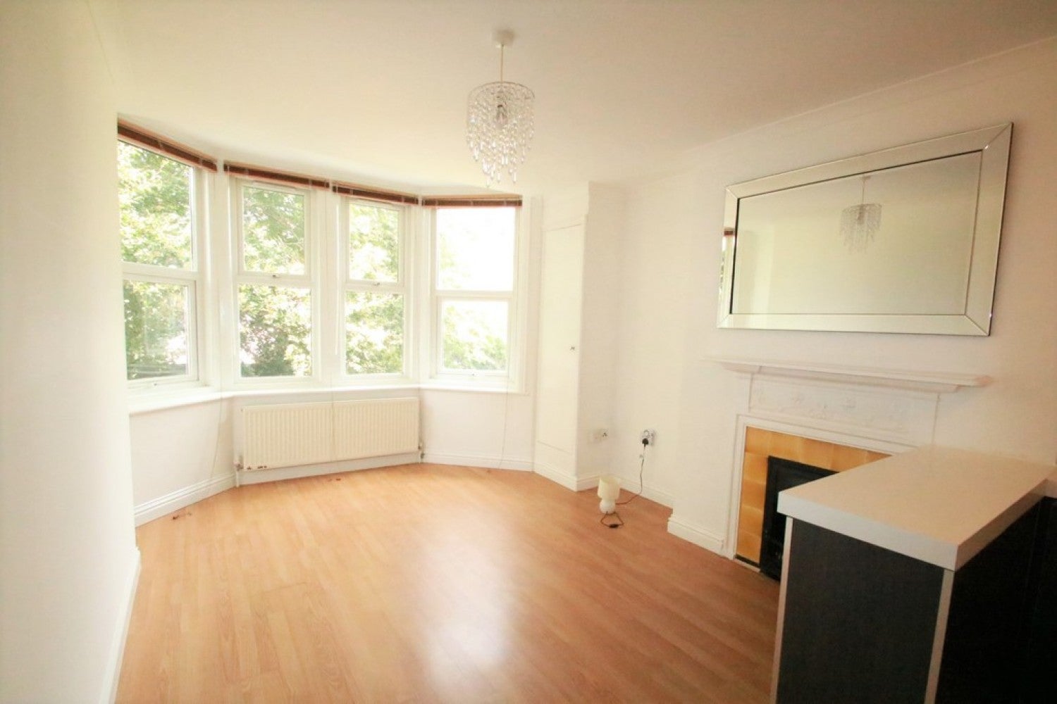 Flat Park Lane in Greater London