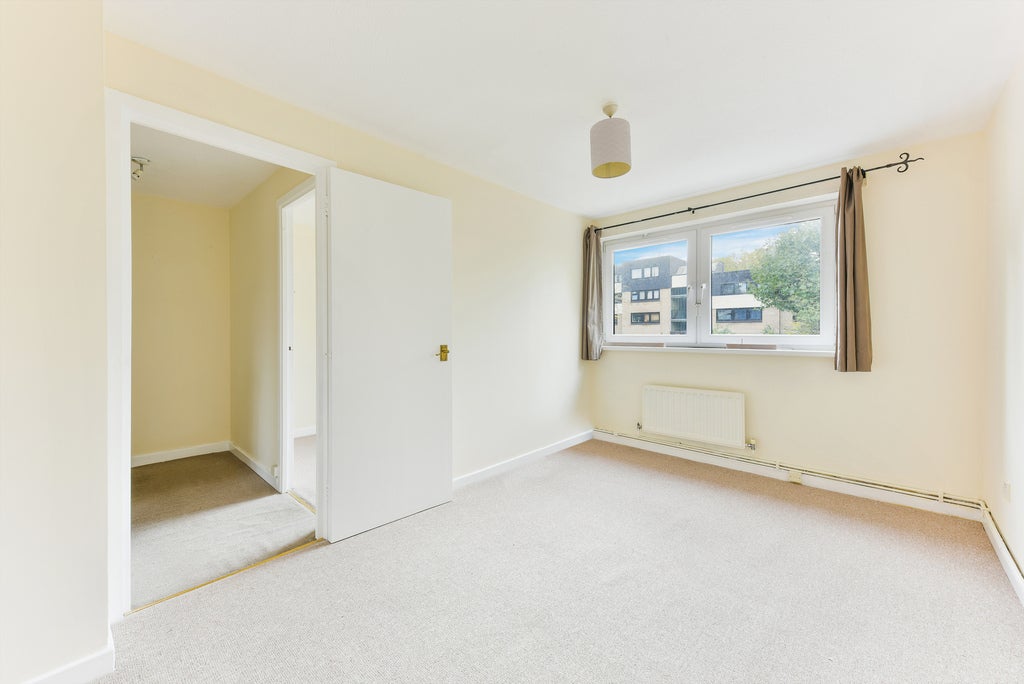 House Ericcson Close in Greater London