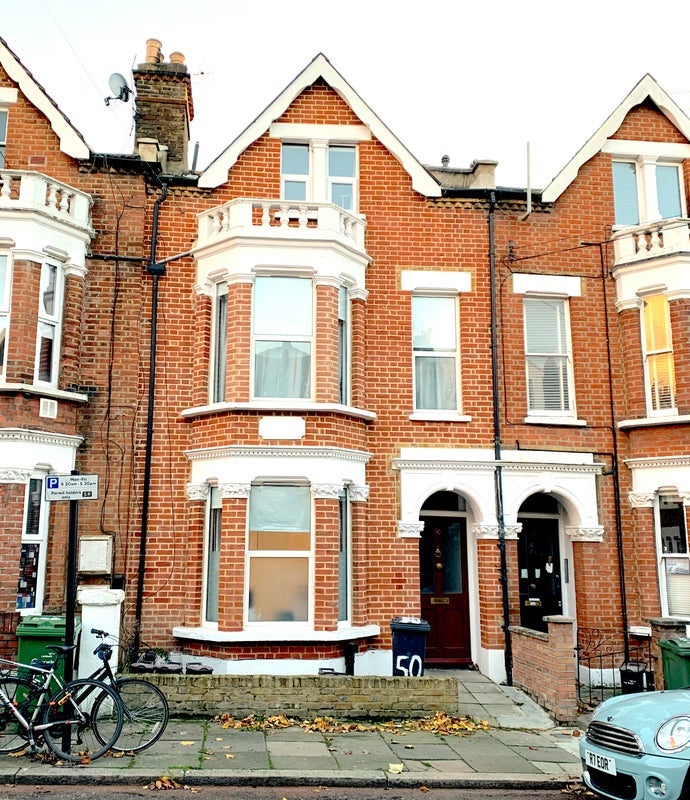 Room Hemberton Road in Greater London