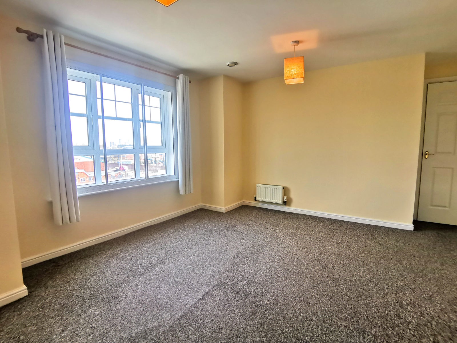 Flat Eccles New Road in Salford