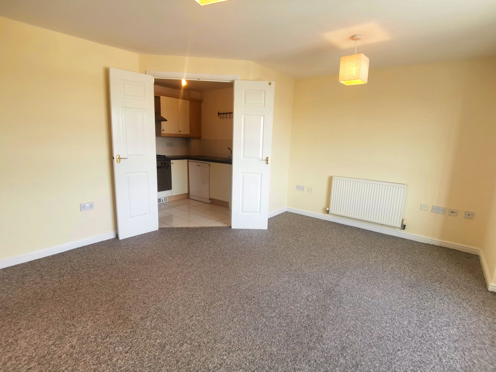 Flat Eccles New Road in Salford