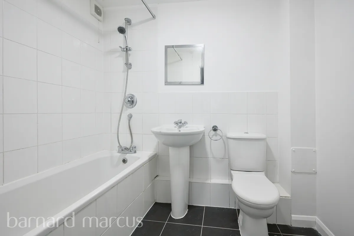 Flat Redford Close in Greater London