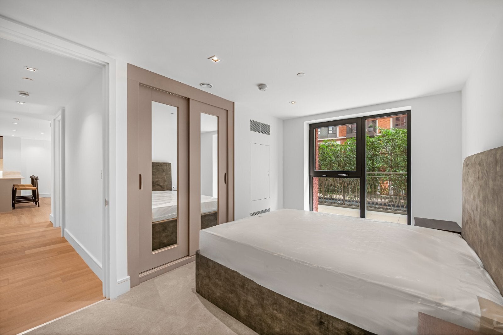 Flat Newcastle Place in City of Westminster