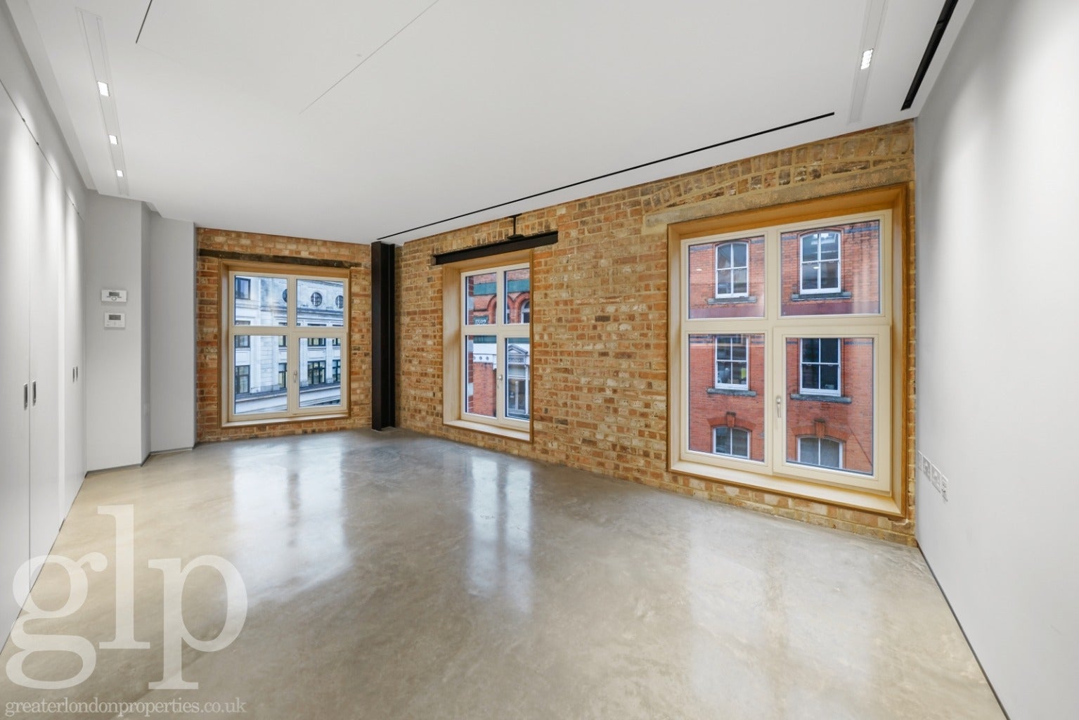 Flat Brewer Street in City of Westminster
