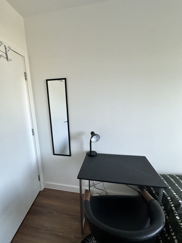 Room Bathurst Square in Greater London