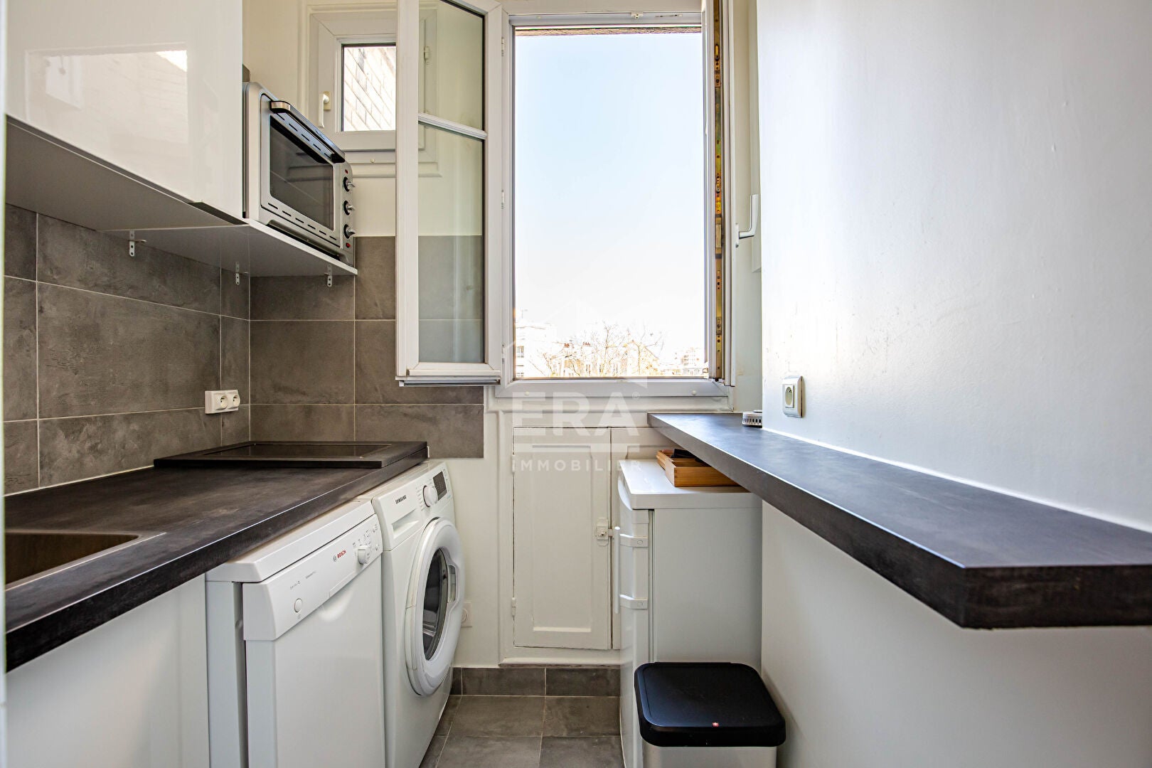 Flat Rue Ernest Lacoste in Paris