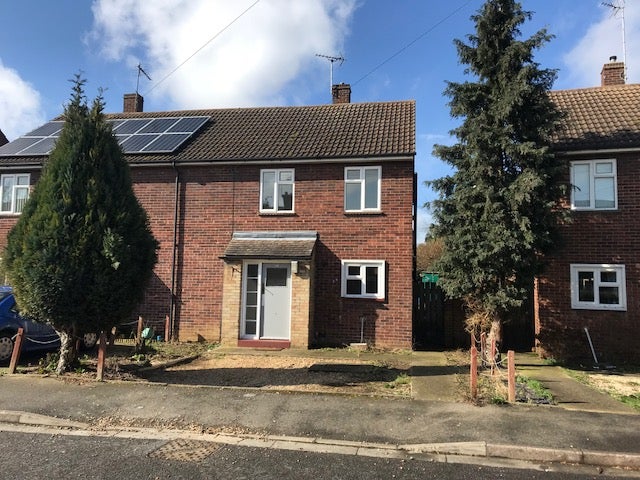 House Severn Close in Peterborough