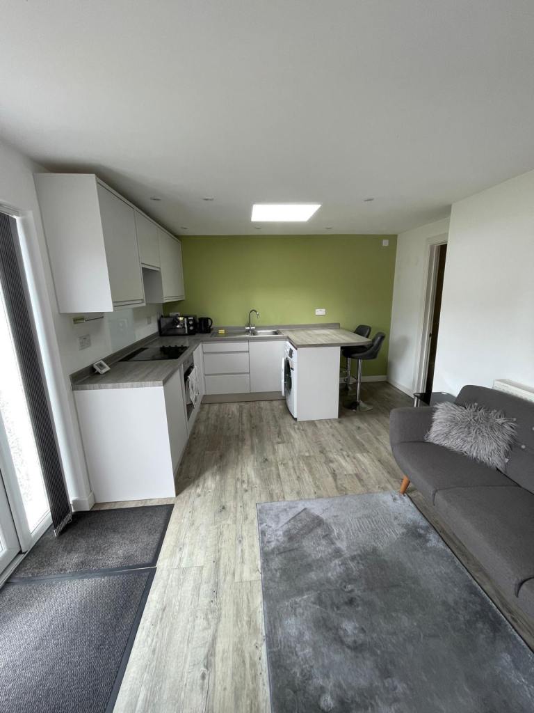 Flat Anstead Drive in Greater London