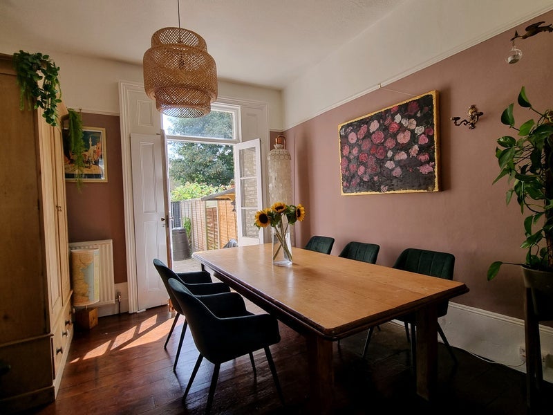 Room St Andrew's Road in Greater London