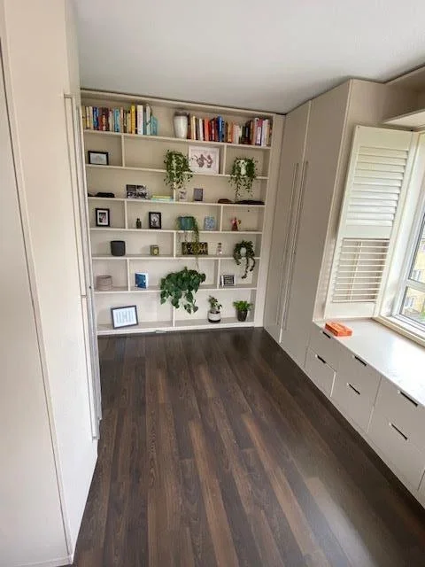 Flat Haggerston Road in Greater London