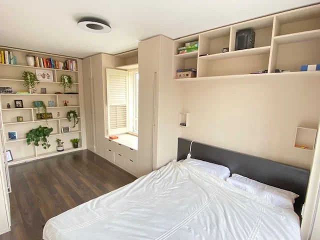 Flat Haggerston Road in Greater London