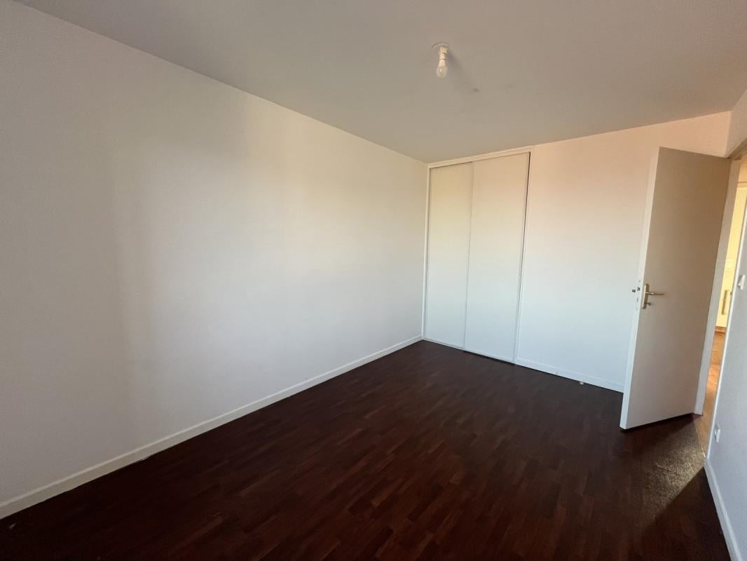 Appartement Rue Roche Bâtie à Thizy-les-Bourgs