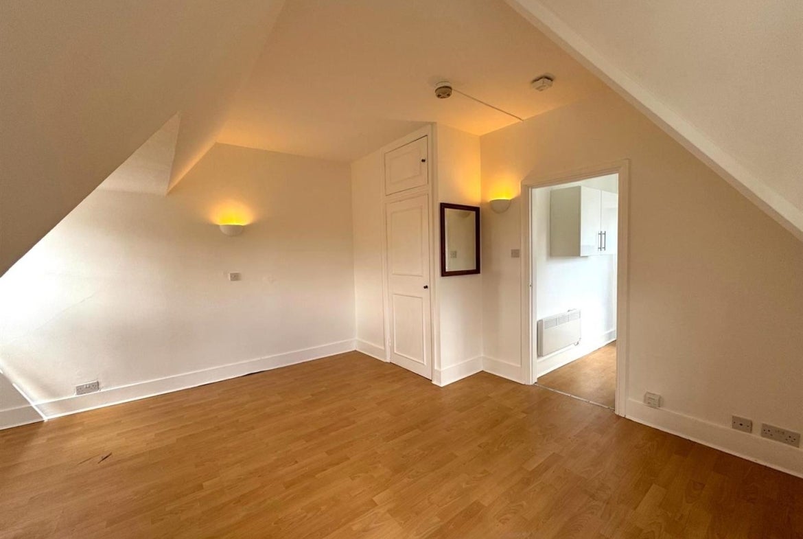 Flat Boyn Hill Avenue in Maidenhead